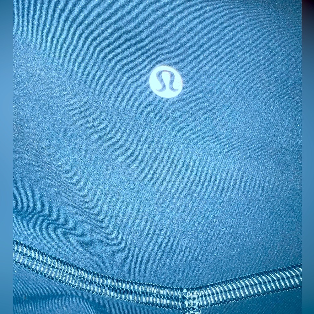 Brand New!! lululemon Align™ High-Rise
Pant with Pockets 25" Capture Blue sz 20